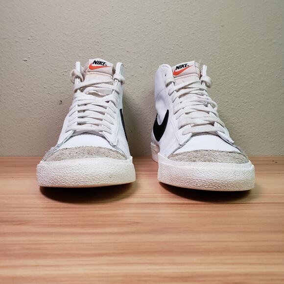 Nike‎ Men\'s Size 10 Blazer Mid \'77 Vintage Basketball Shoes White Black Swoosh